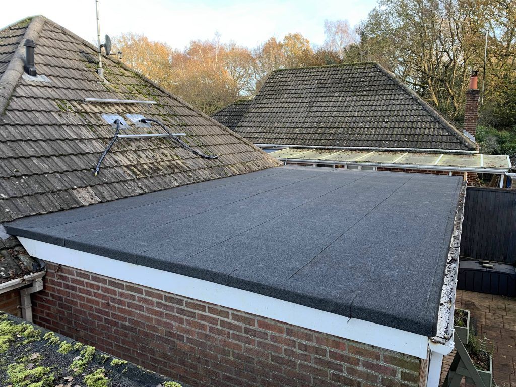 Torch-on felt flat roof
