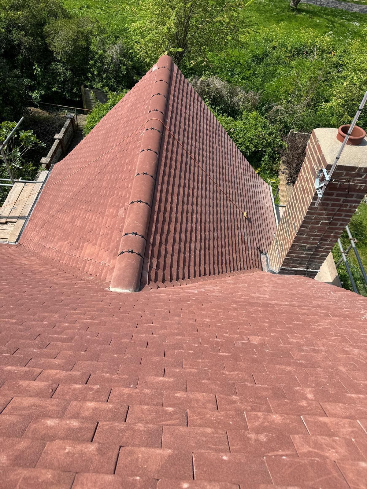 Roof repairs service
